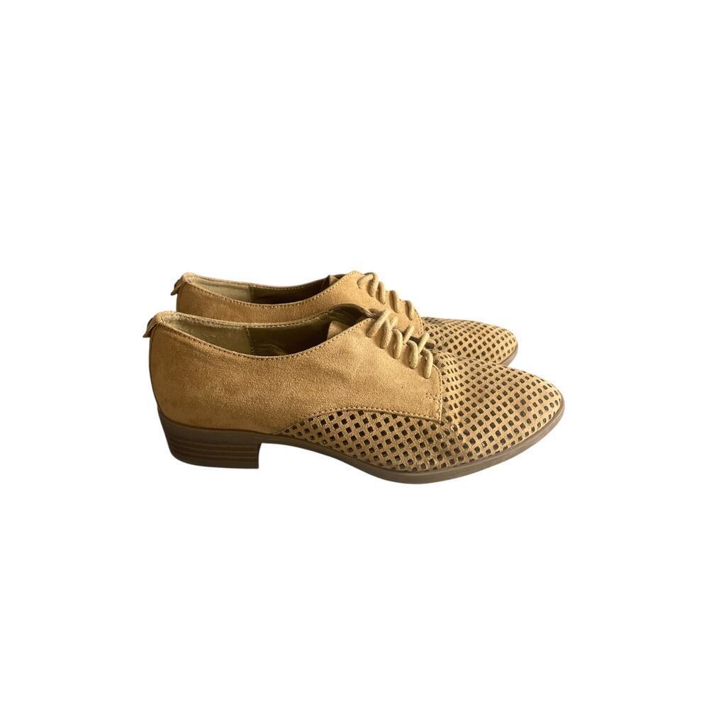 Anne Klein Women’s Laden Tan Perforated Lace Up Oxfords Size-6M